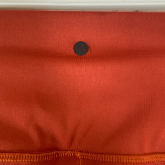 Calia Carrie Underwood Red Capri High Waisted Leggings size Small - Picture 5 of 7